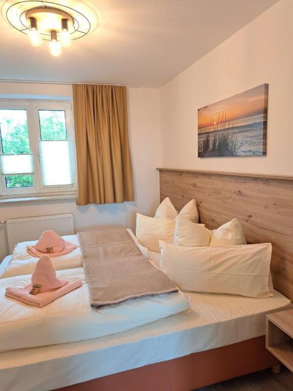 Rathausstuben Hotel Wackersdorf Luaran gambar