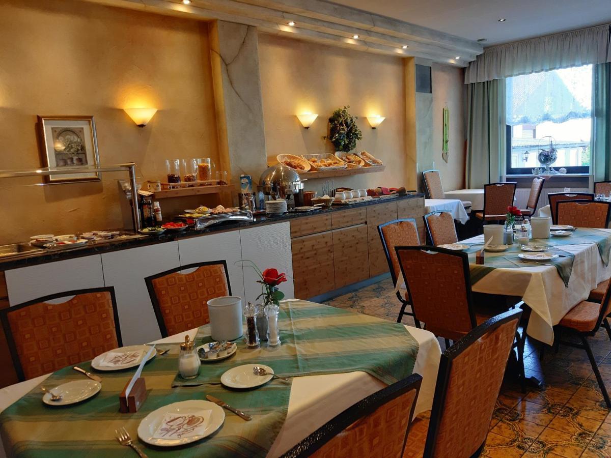 Rathausstuben Hotel Wackersdorf Luaran gambar